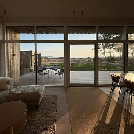 Architect-designed House By The Sea 펜션 *